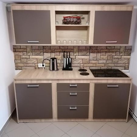 Ugralet Apartment Lunca de Sus ภายนอก รูปภาพ