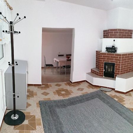 Ugralet Apartment Lunca de Sus ภายนอก รูปภาพ