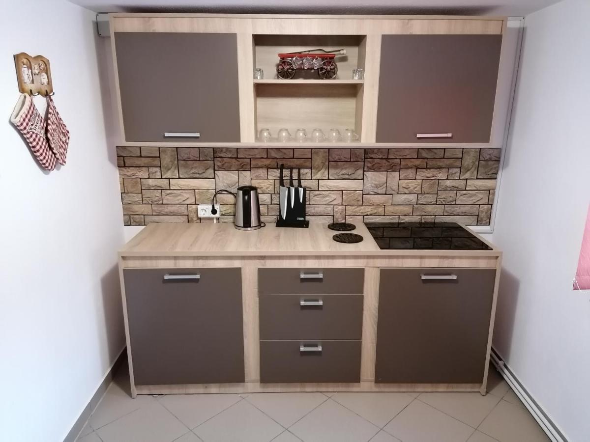 Ugralet Apartment Lunca de Sus ภายนอก รูปภาพ